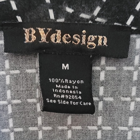 BYdesign Women's Black and White Geometic Print Blouse Long Sleeve - Picture 3 of 5